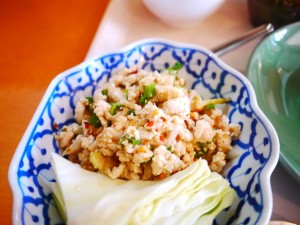 カフィアライム Aセット(鶏ひき肉の炒め物) カフィアライム Aセット(鶏ひき肉の炒め物)